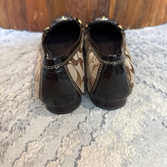 Women COACH KATRIN Signature “C” Logo Slip On Loafers A2439 Turn lock size 7.5 - Picture 7 of 10